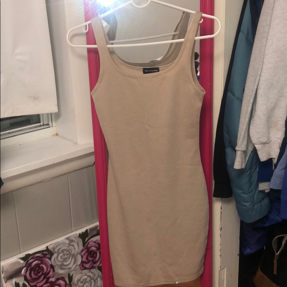 Mini nude body on dress